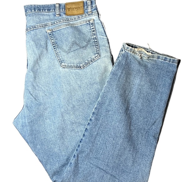 Wrangler Broken In Jeans Sz 42. - Picture 2 of 8